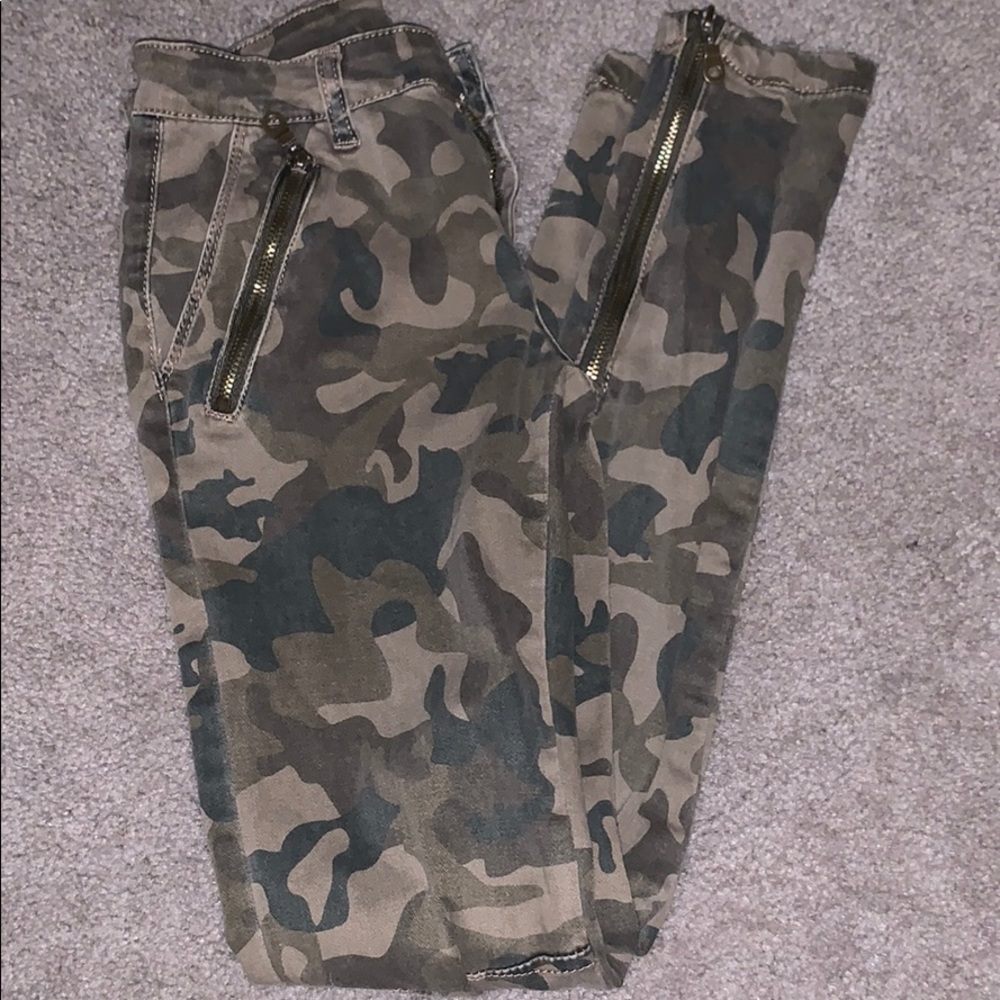 Ankle Jeans